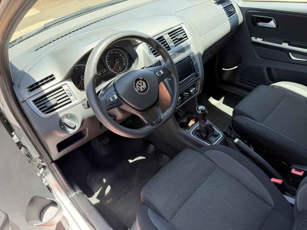 VOLKSWAGEN Fox - Foto