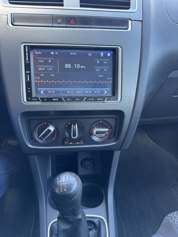 VOLKSWAGEN Fox - Foto