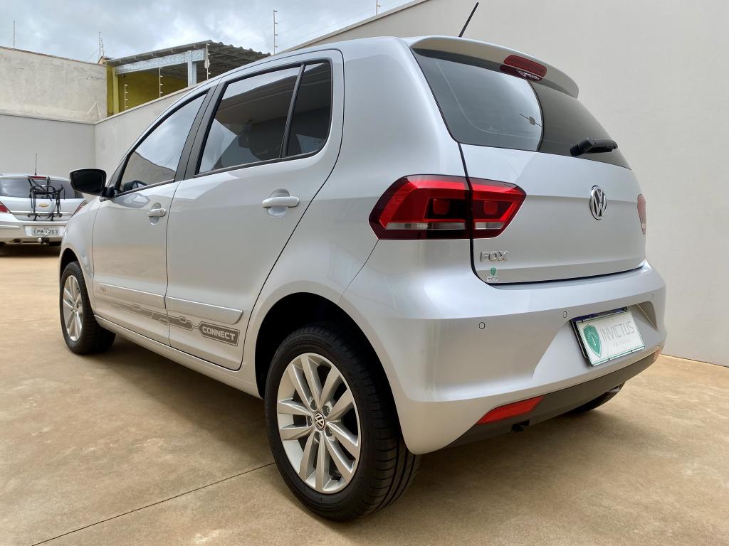 VOLKSWAGEN Fox - Foto