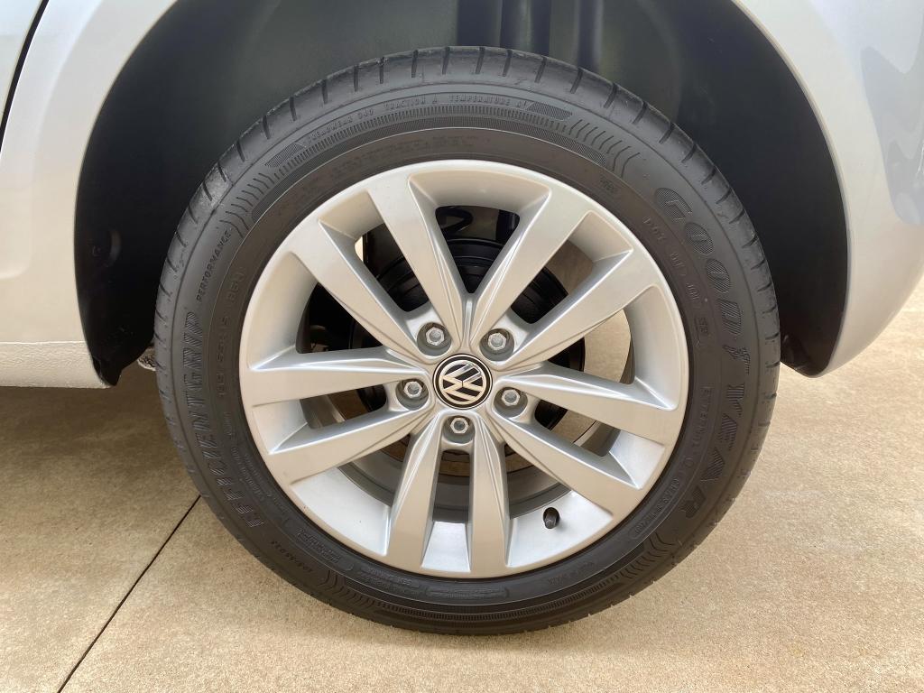 VOLKSWAGEN Fox - Foto