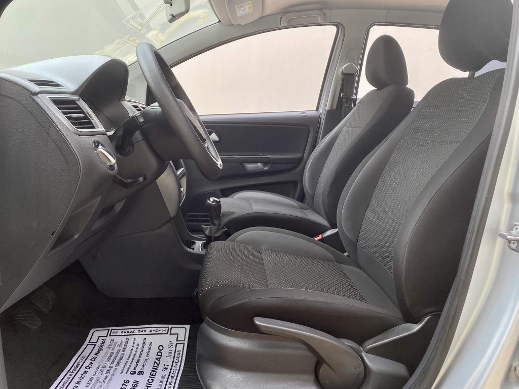 VOLKSWAGEN Fox - Foto