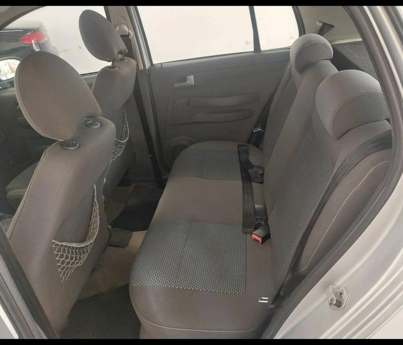 VOLKSWAGEN Fox - Foto