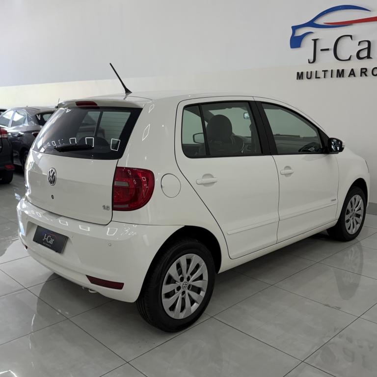 VOLKSWAGEN Fox - Foto