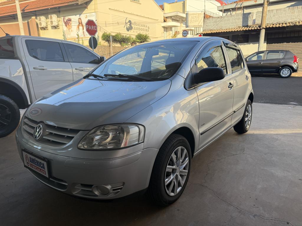 VOLKSWAGEN Fox - Foto