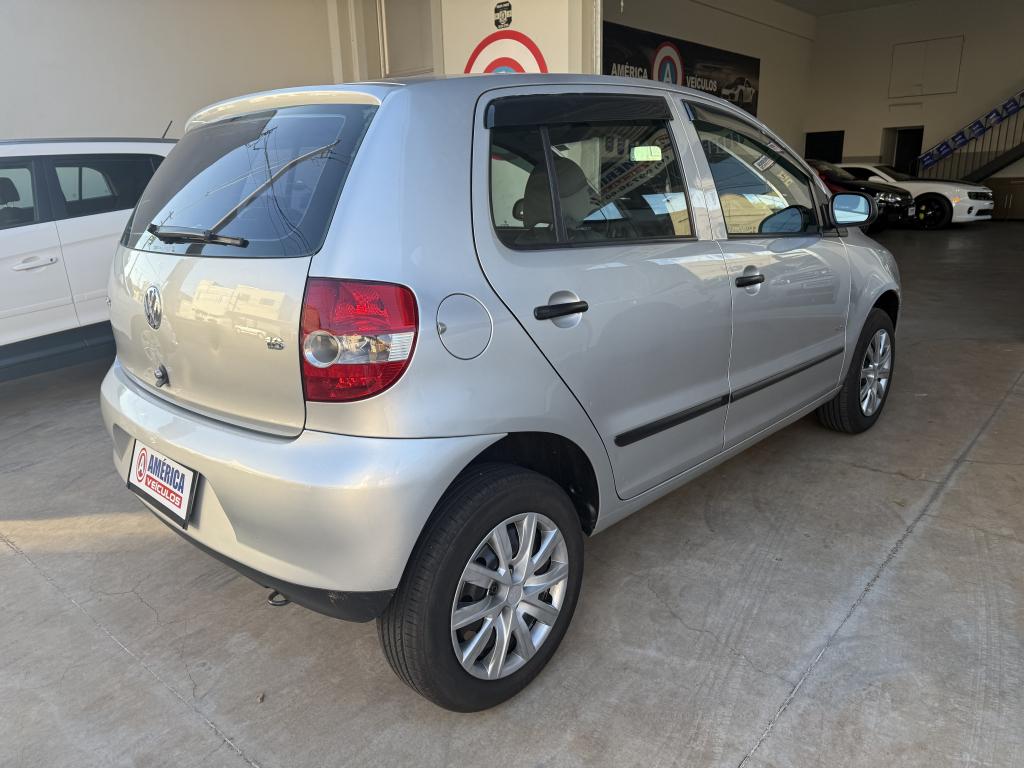 VOLKSWAGEN Fox - Foto