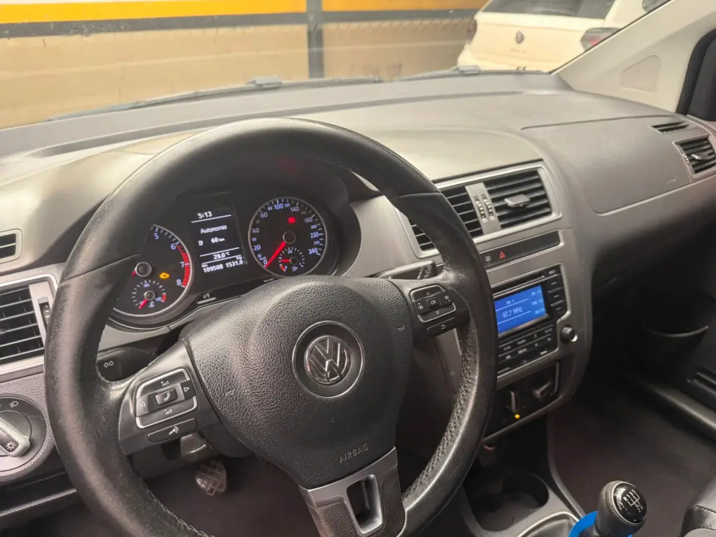 VOLKSWAGEN Fox - Foto