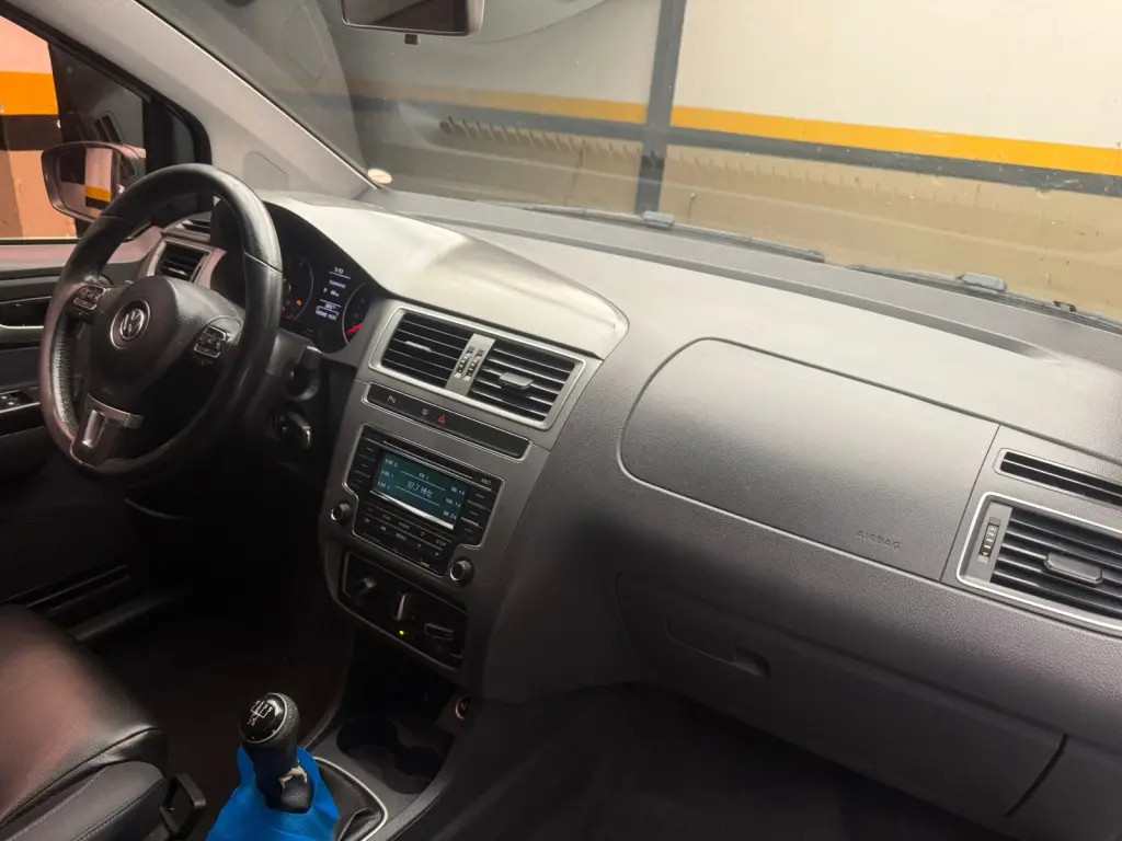 VOLKSWAGEN Fox - Foto