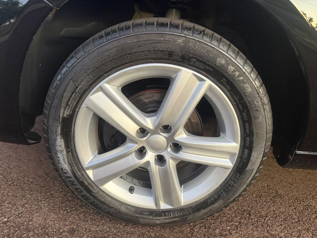VOLKSWAGEN Fox - Foto