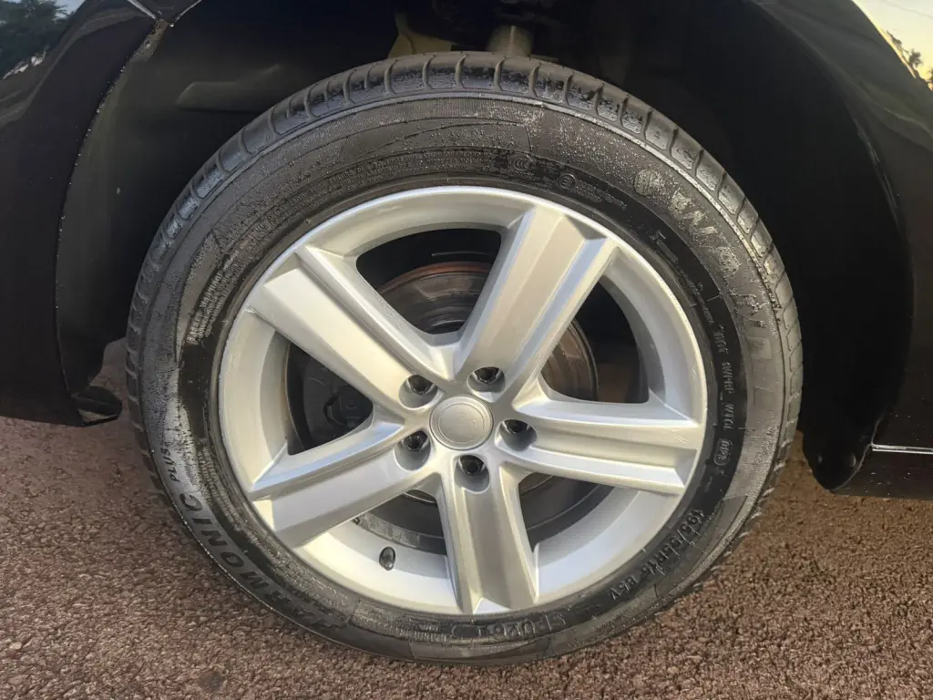 VOLKSWAGEN Fox - Foto