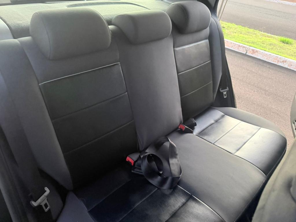 VOLKSWAGEN Fox - Foto