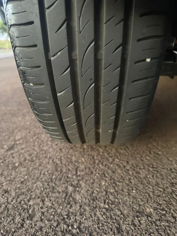 VOLKSWAGEN Fox - Foto