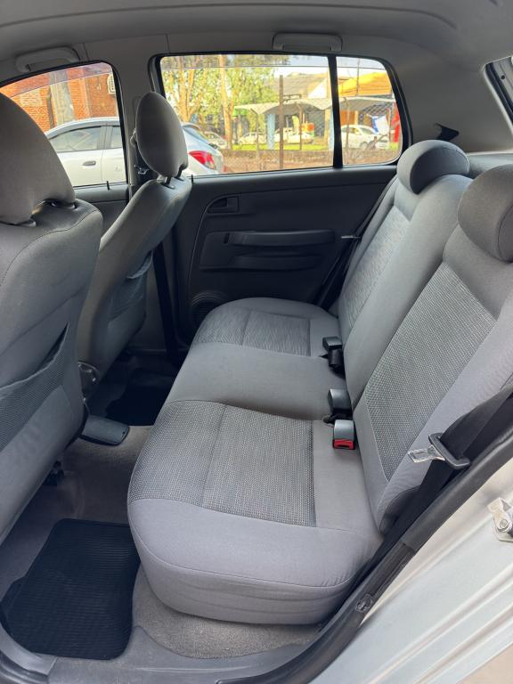 VOLKSWAGEN Fox - Foto