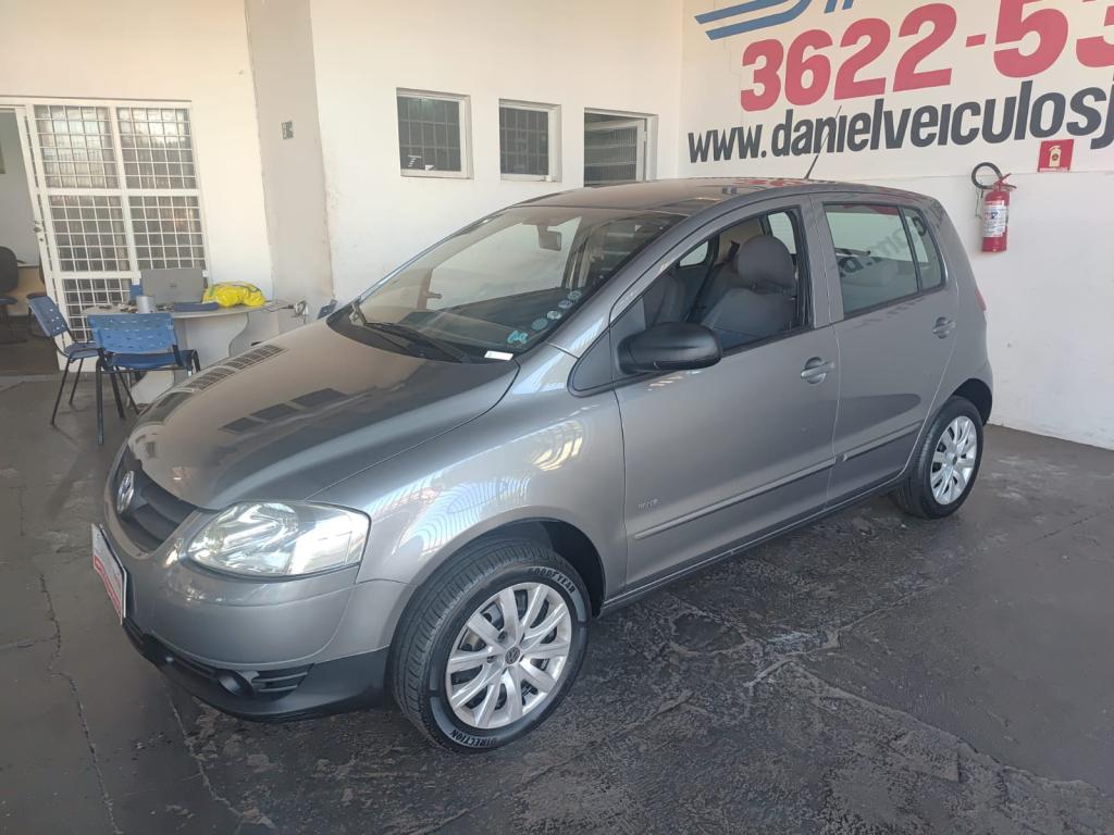 VOLKSWAGEN Fox - Foto