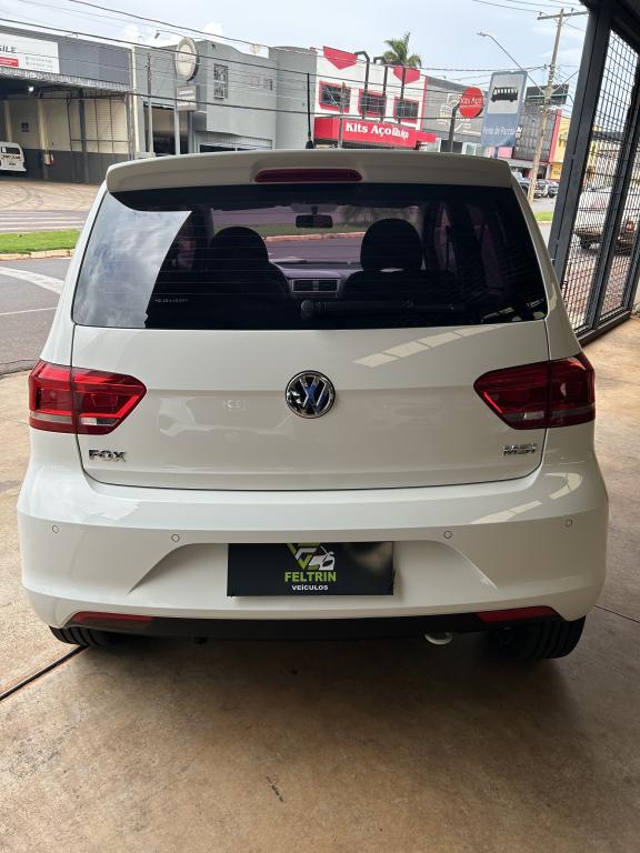 VOLKSWAGEN Fox - Foto