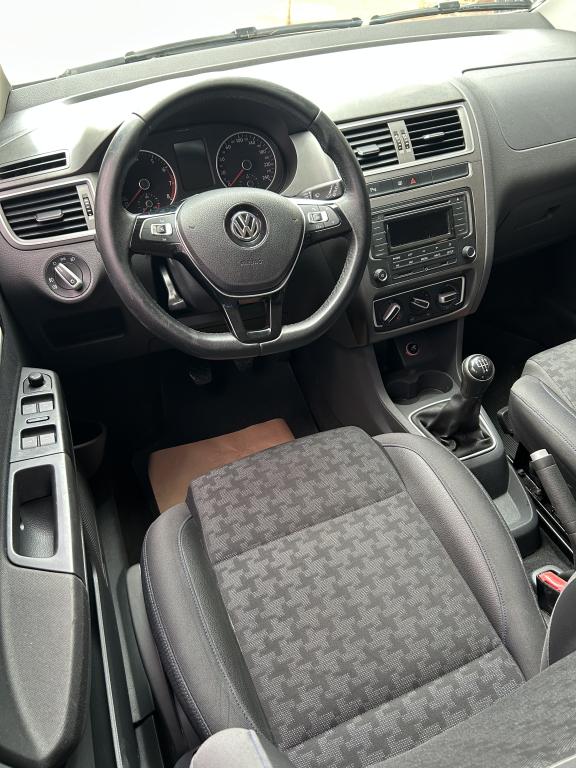 VOLKSWAGEN Fox - Foto