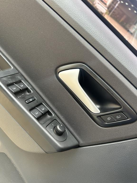 VOLKSWAGEN Fox - Foto