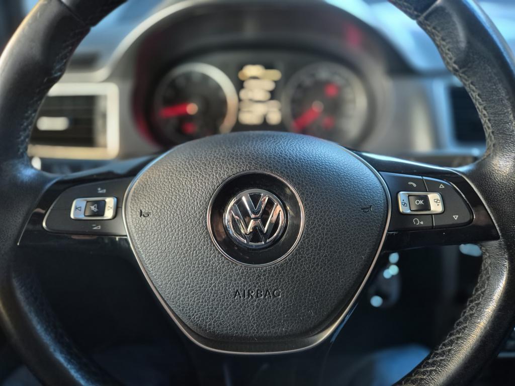 VOLKSWAGEN Fox - Foto