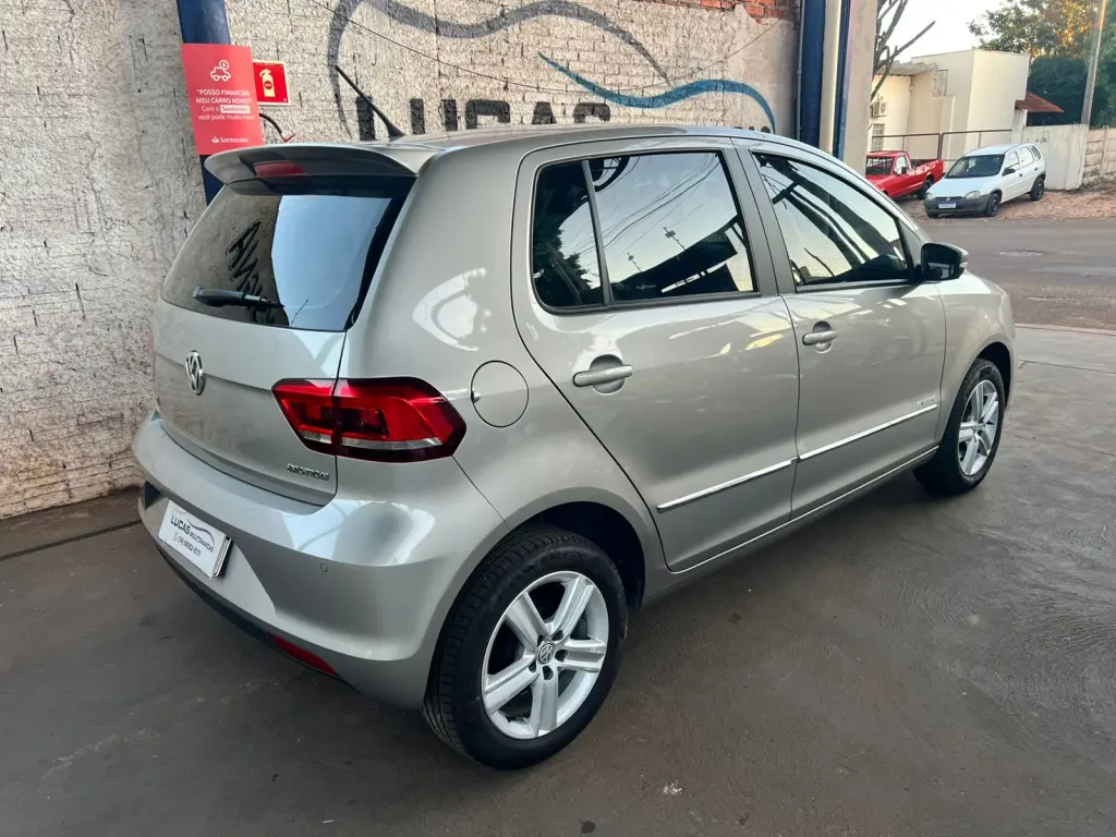 VOLKSWAGEN Fox - Foto