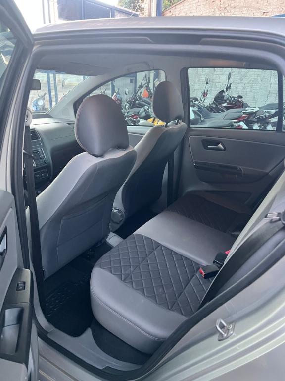 VOLKSWAGEN Fox - Foto