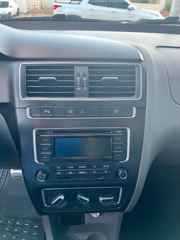VOLKSWAGEN Fox - Foto