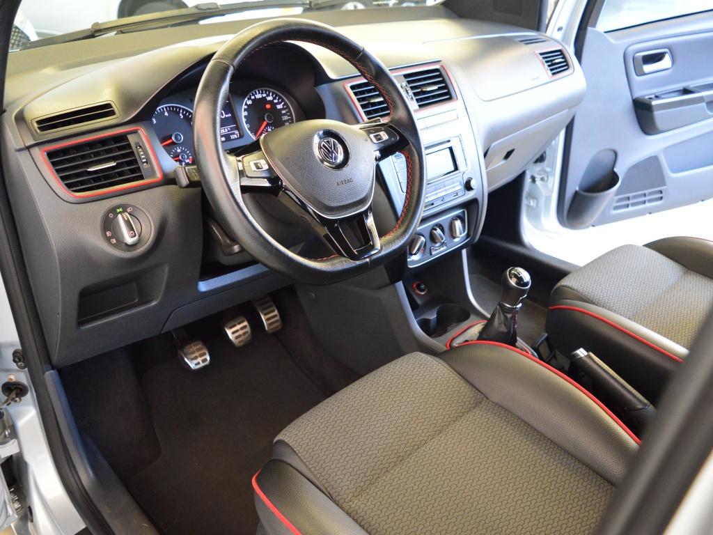 VOLKSWAGEN Fox - Foto