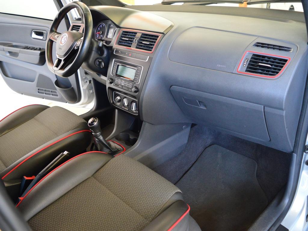 VOLKSWAGEN Fox - Foto