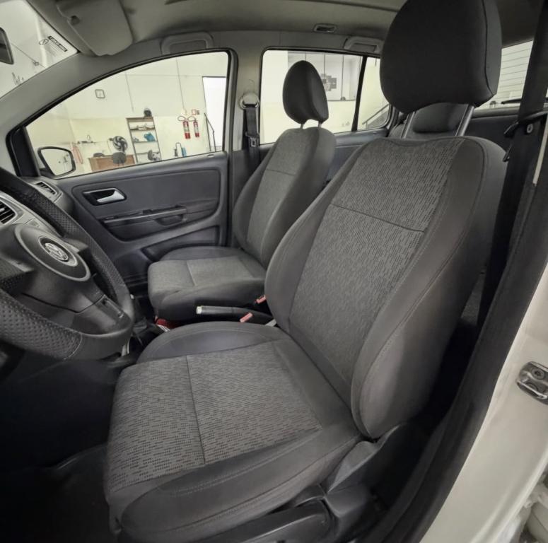 VOLKSWAGEN Fox - Foto