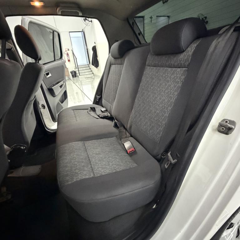 VOLKSWAGEN Fox - Foto