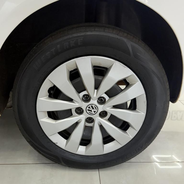 VOLKSWAGEN Fox - Foto