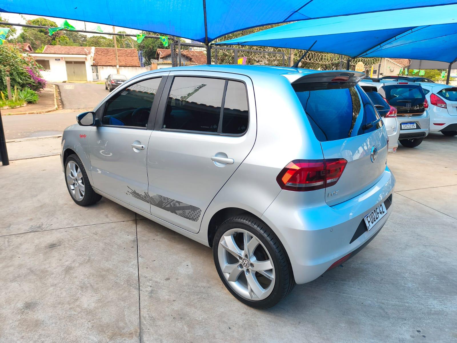VOLKSWAGEN Fox - Foto