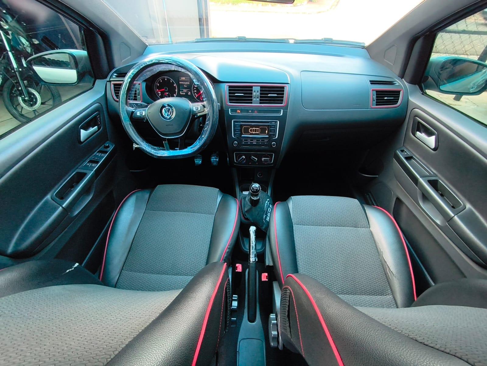VOLKSWAGEN Fox - Foto