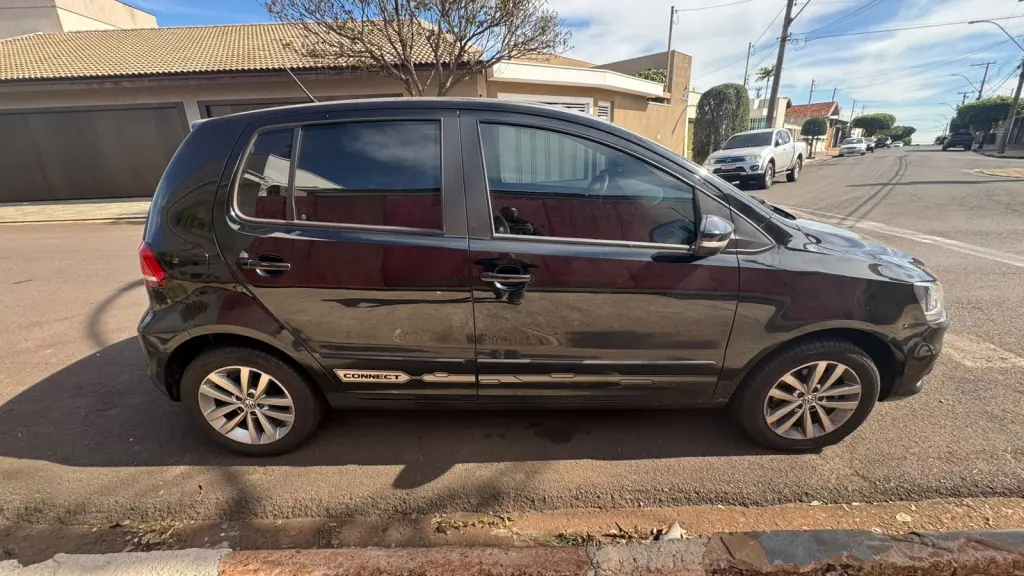 VOLKSWAGEN Fox - Foto