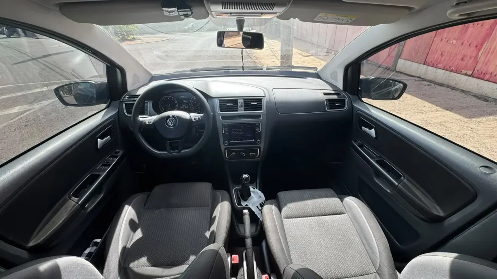 VOLKSWAGEN Fox - Foto