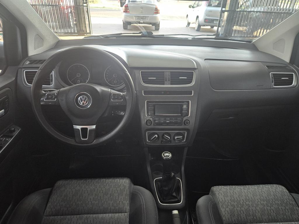 VOLKSWAGEN Fox - Foto