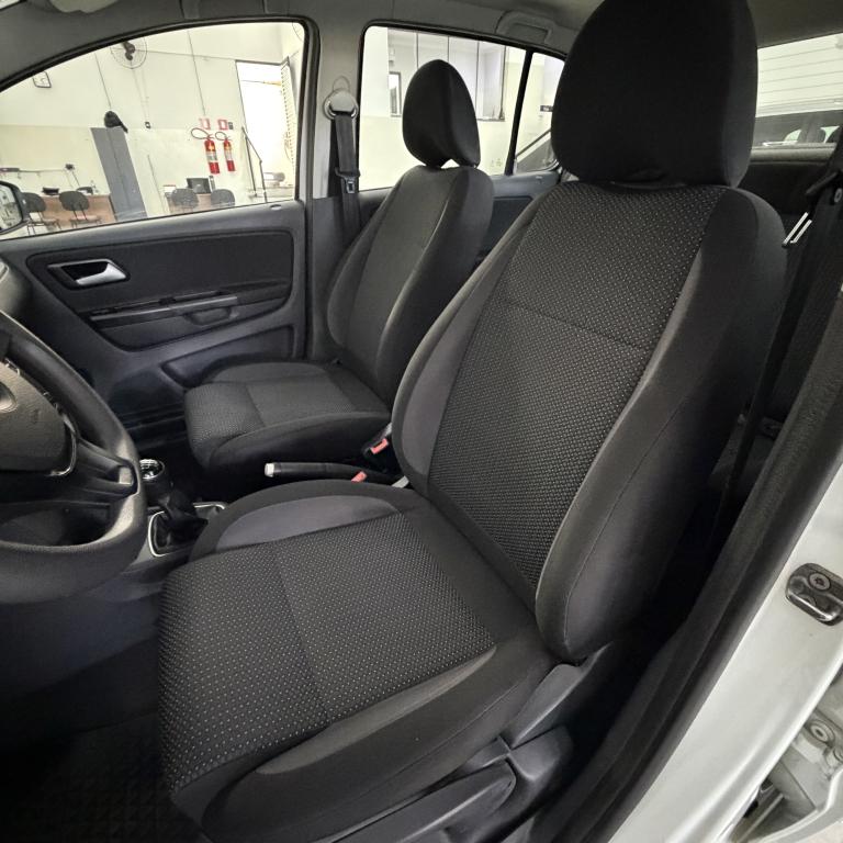 VOLKSWAGEN Fox - Foto