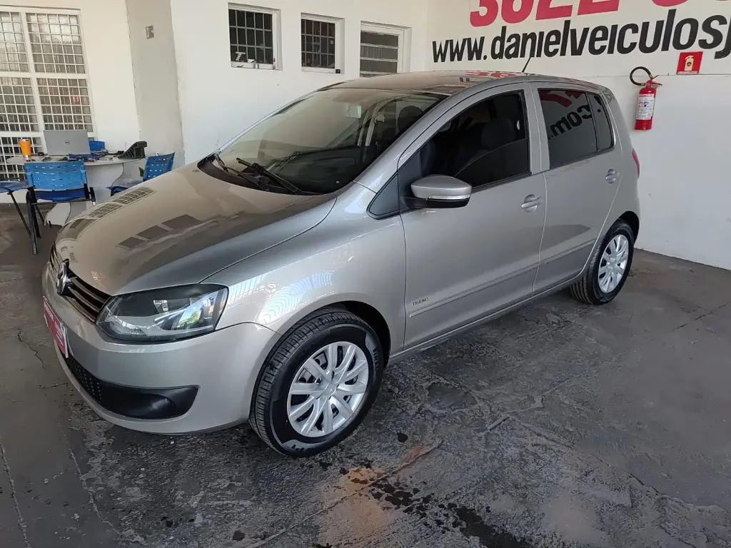 VOLKSWAGEN Fox - Foto