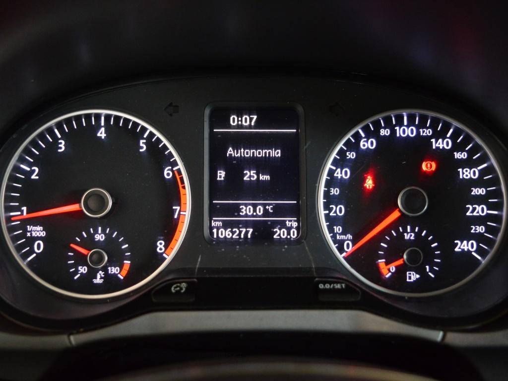 VOLKSWAGEN Fox - Foto