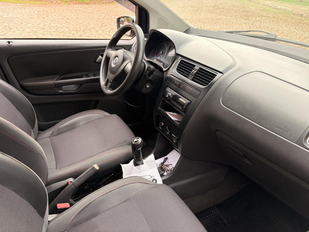 VOLKSWAGEN Fox - Foto