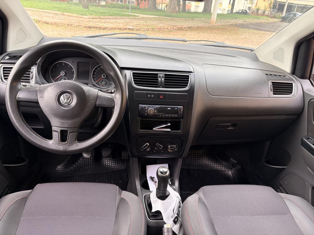 VOLKSWAGEN Fox - Foto