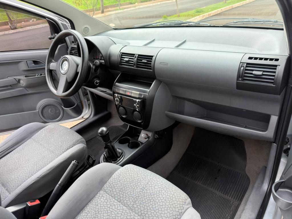 VOLKSWAGEN Fox - Foto