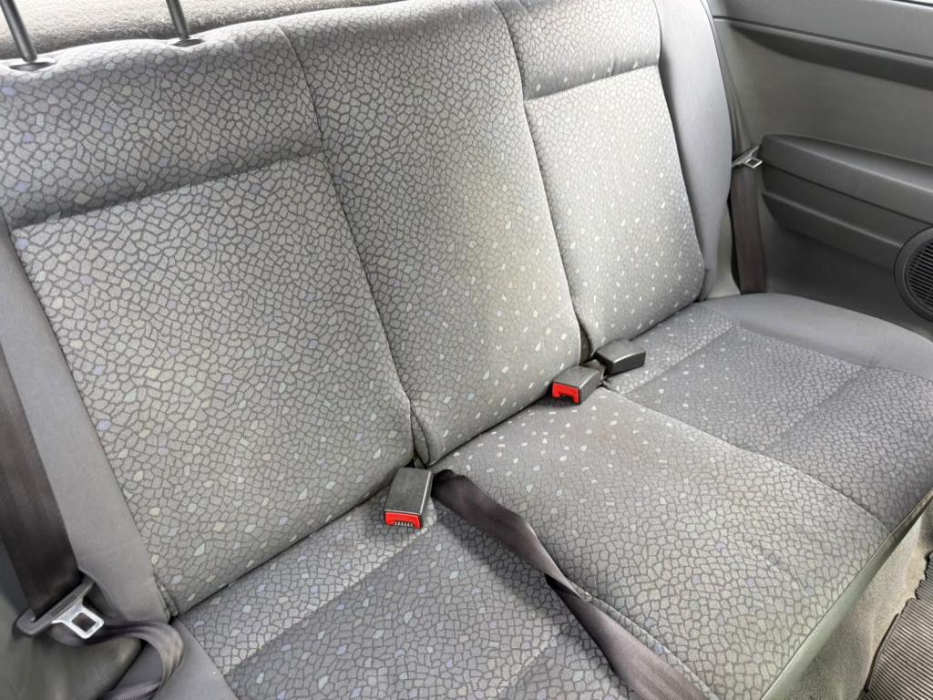 VOLKSWAGEN Fox - Foto