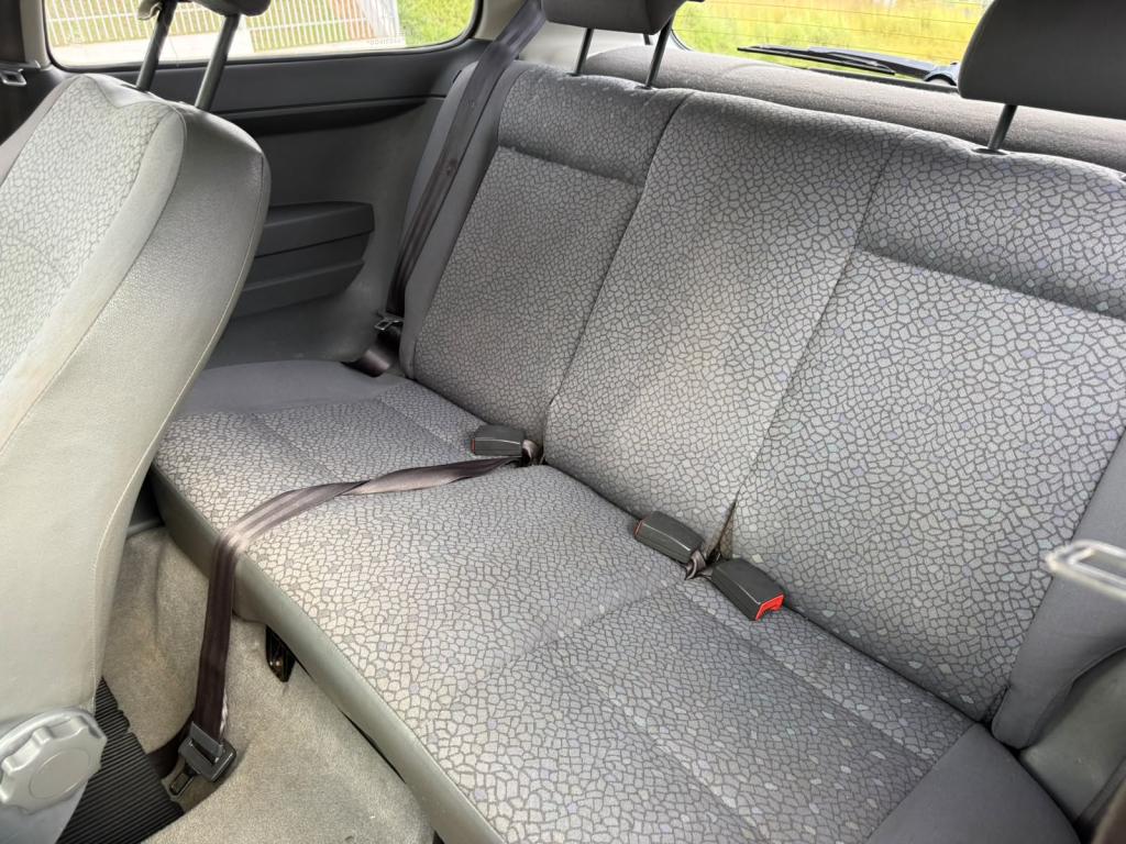 VOLKSWAGEN Fox - Foto