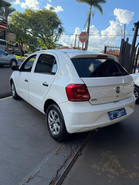 VOLKSWAGEN Gol - Foto