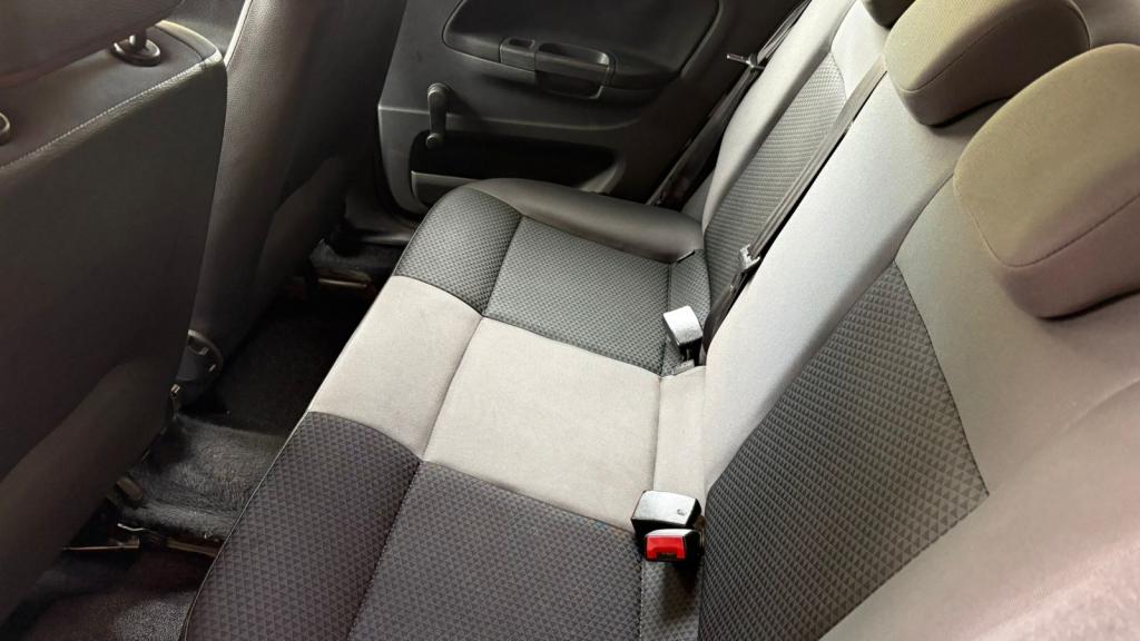 VOLKSWAGEN Gol - Foto