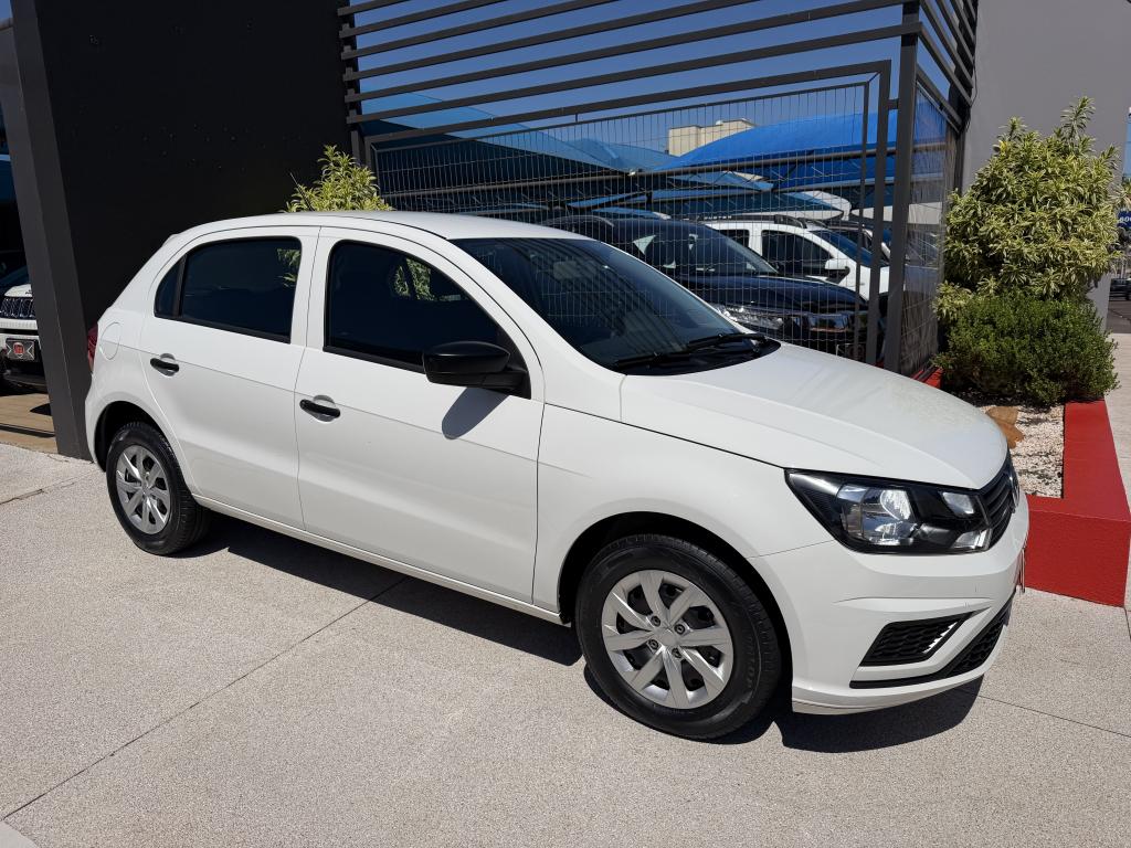 VOLKSWAGEN Gol