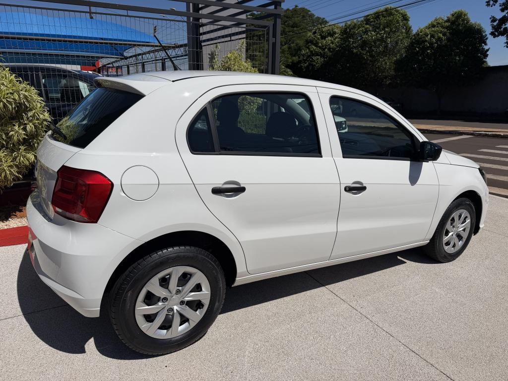 VOLKSWAGEN Gol - Foto
