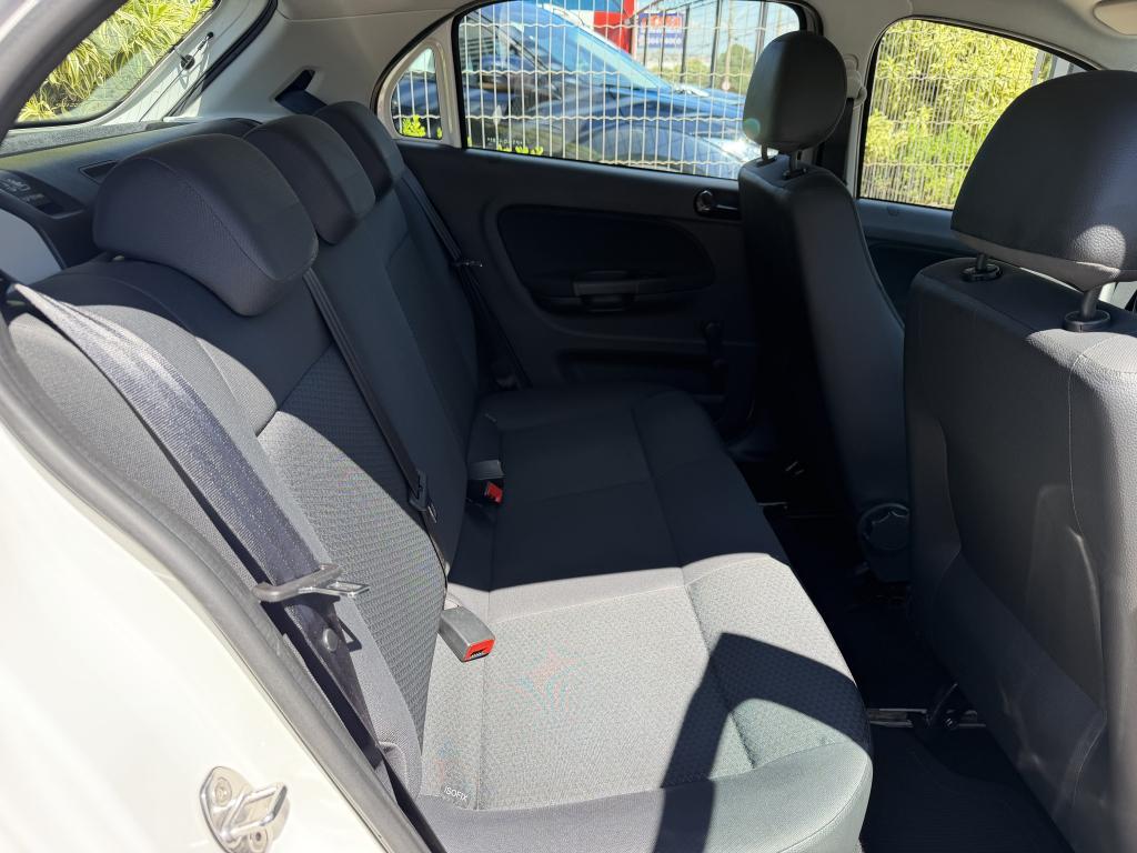 VOLKSWAGEN Gol - Foto