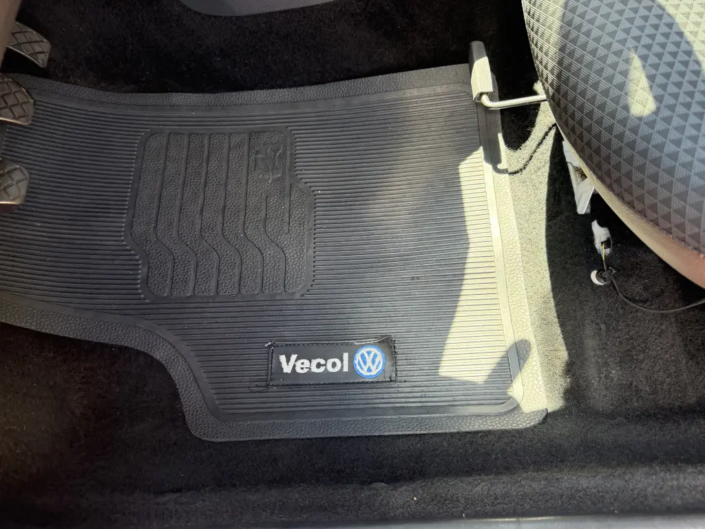 VOLKSWAGEN Gol - Foto