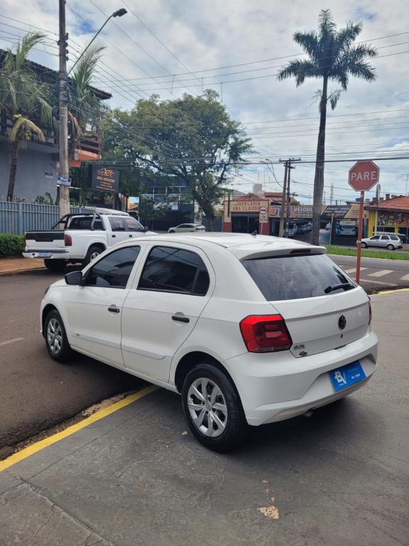 VOLKSWAGEN Gol - Foto