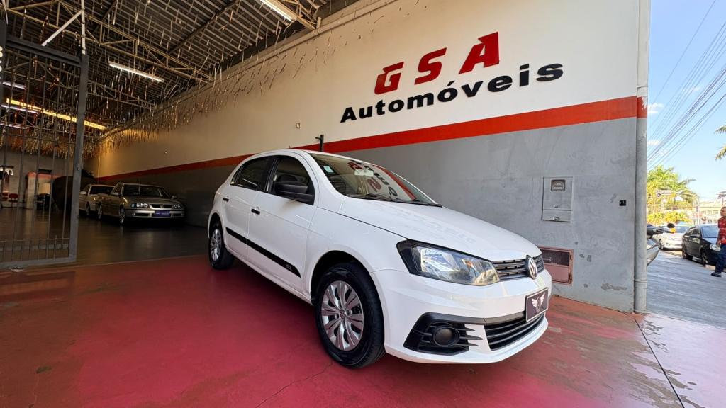 VOLKSWAGEN Gol